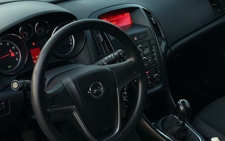 Opel Astra J, 2011 год, 575 000 рублей, 8 фотография