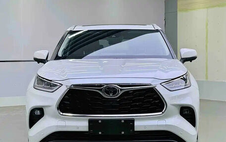 Toyota Highlander, 2024 год, 6 390 099 рублей, 2 фотография