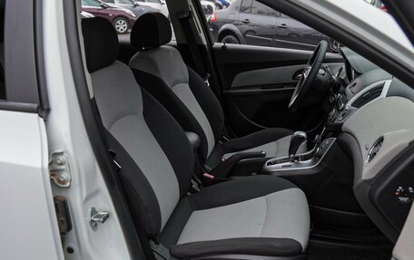 Chevrolet Cruze II, 2013 год, 820 000 рублей, 8 фотография