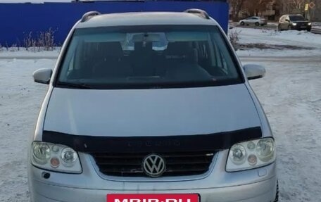Volkswagen Touran III, 2006 год, 585 000 рублей, 3 фотография
