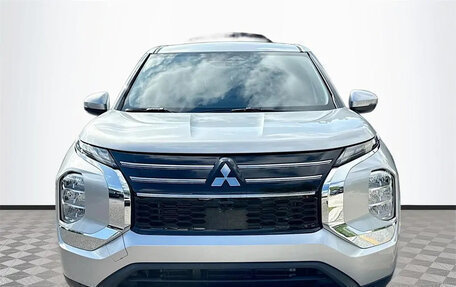 Mitsubishi Outlander, 2025 год, 5 500 000 рублей, 1 фотография