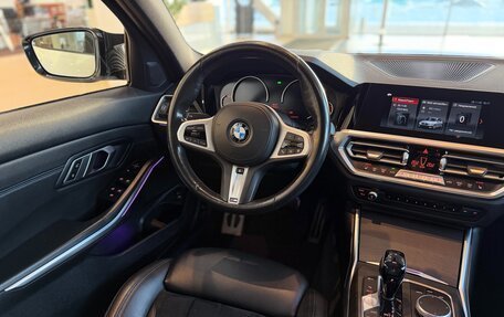 BMW 3 серия, 2019 год, 3 550 000 рублей, 23 фотография