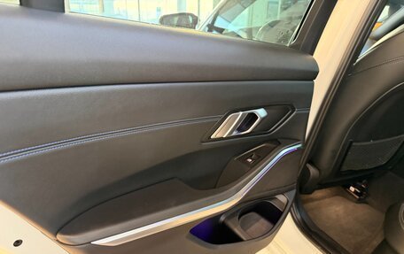 BMW 3 серия, 2019 год, 3 550 000 рублей, 22 фотография