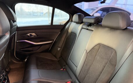 BMW 3 серия, 2019 год, 3 550 000 рублей, 20 фотография