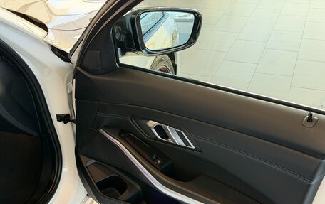 BMW 3 серия, 2019 год, 3 550 000 рублей, 30 фотография