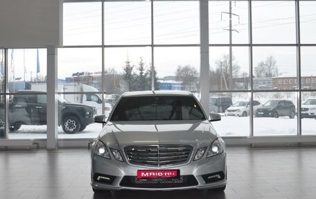 Mercedes-Benz E-Класс, 2010 год, 1 680 000 рублей, 3 фотография