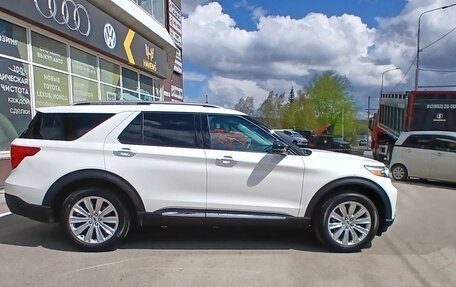 Ford Explorer VI, 2022 год, 4 550 000 рублей, 3 фотография