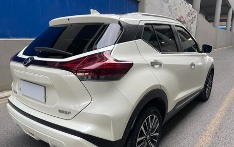 Nissan Kicks I, 2022 год, 1 745 000 рублей, 6 фотография