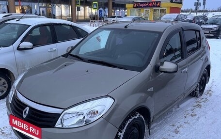 Renault Sandero I, 2011 год, 555 000 рублей, 2 фотография