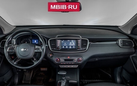KIA Sorento III Prime рестайлинг, 2018 год, 2 760 000 рублей, 13 фотография