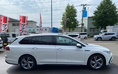 Volkswagen Golf VIII, 2022 год, 1 610 111 рублей, 3 фотография