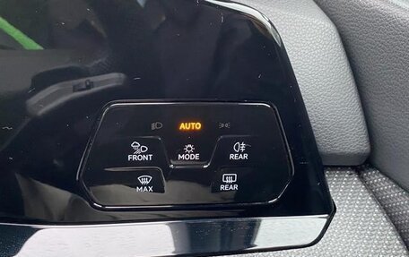 Volkswagen Golf VIII, 2022 год, 1 610 111 рублей, 14 фотография