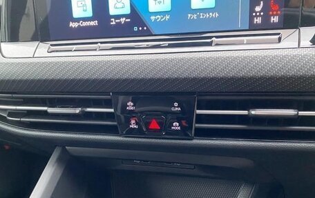 Volkswagen Golf VIII, 2022 год, 1 610 111 рублей, 16 фотография