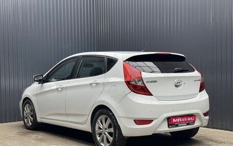 Hyundai Solaris II рестайлинг, 2012 год, 777 000 рублей, 28 фотография