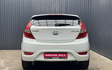 Hyundai Solaris II рестайлинг, 2012 год, 777 000 рублей, 26 фотография