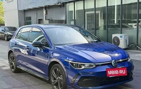 Volkswagen Golf VIII, 2022 год, 1 710 111 рублей, 3 фотография