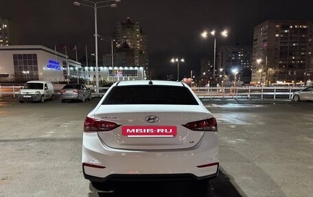 Hyundai Solaris II рестайлинг, 2018 год, 1 180 000 рублей, 3 фотография