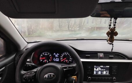 KIA Rio IV, 2020 год, 1 580 000 рублей, 4 фотография