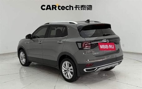 Volkswagen T-Cross I, 2021 год, 1 200 000 рублей, 7 фотография
