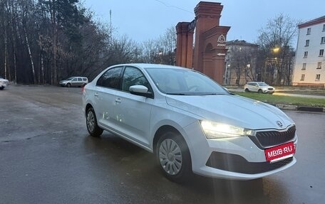 Skoda Rapid II, 2021 год, 1 700 000 рублей, 2 фотография