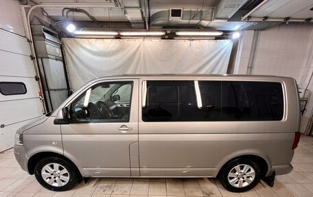 Volkswagen Multivan T5, 2011 год, 2 150 000 рублей, 3 фотография