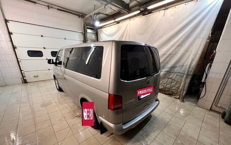Volkswagen Multivan T5, 2011 год, 2 150 000 рублей, 4 фотография