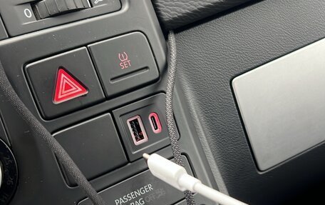 Volkswagen Multivan T5, 2011 год, 2 150 000 рублей, 16 фотография