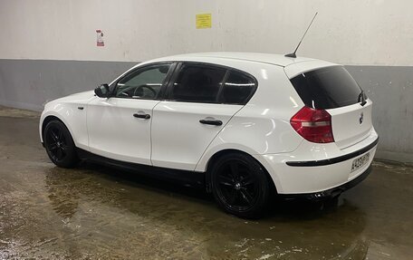 BMW 1 серия, 2010 год, 850 000 рублей, 4 фотография