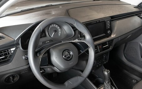 Skoda Rapid II, 2021 год, 1 756 200 рублей, 3 фотография