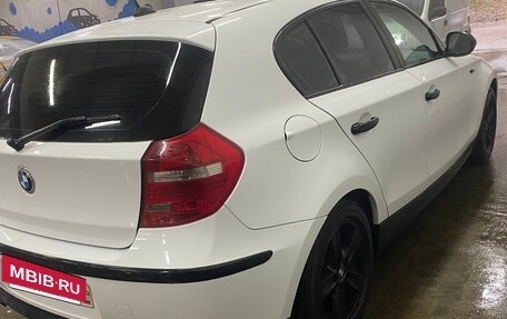 BMW 1 серия, 2010 год, 850 000 рублей, 6 фотография