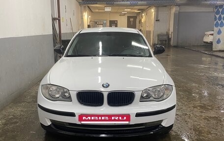 BMW 1 серия, 2010 год, 850 000 рублей, 8 фотография