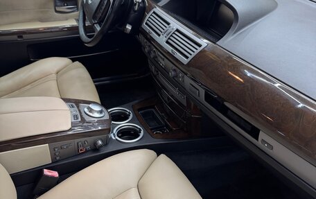 BMW 7 серия, 2002 год, 999 999 рублей, 21 фотография