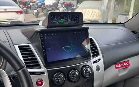 Mitsubishi Pajero Sport II рестайлинг, 2011 год, 1 500 000 рублей, 6 фотография