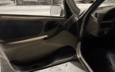 Chevrolet Niva I рестайлинг, 2005 год, 175 000 рублей, 4 фотография