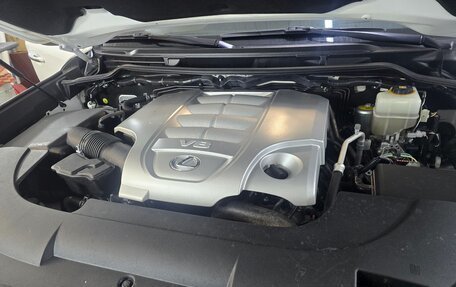 Lexus LX III, 2017 год, 8 250 000 рублей, 3 фотография