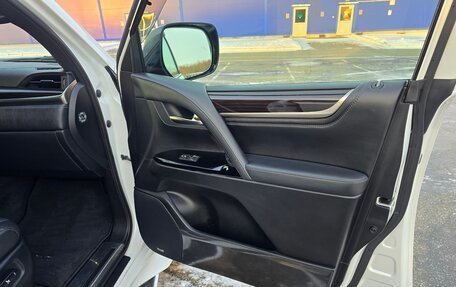 Lexus LX III, 2017 год, 8 250 000 рублей, 29 фотография