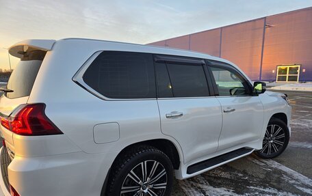 Lexus LX III, 2017 год, 8 250 000 рублей, 38 фотография