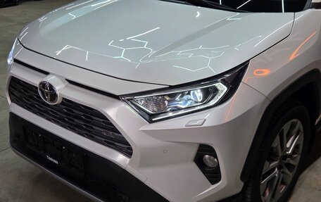 Toyota RAV4, 2022 год, 3 750 000 рублей, 5 фотография