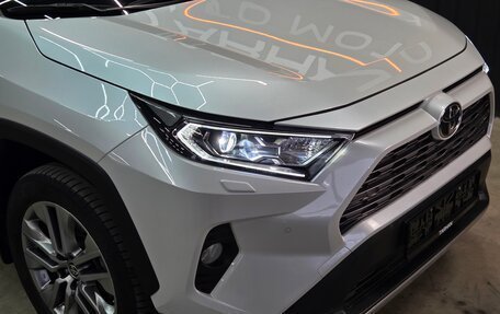 Toyota RAV4, 2022 год, 3 750 000 рублей, 4 фотография