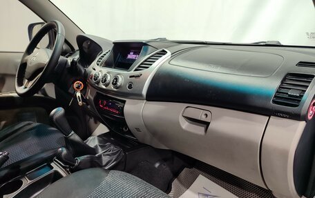 Mitsubishi L200 IV рестайлинг, 2013 год, 1 250 000 рублей, 13 фотография