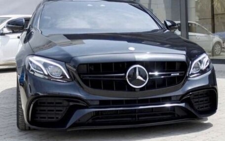 Mercedes-Benz E-Класс, 2018 год, 2 100 000 рублей, 1 фотография