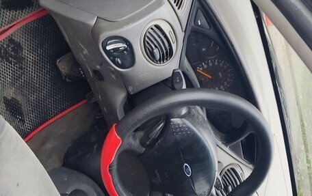 Ford Focus IV, 2000 год, 195 000 рублей, 4 фотография