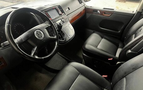 Volkswagen Multivan T5, 2006 год, 1 250 000 рублей, 10 фотография