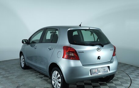 Toyota Yaris III рестайлинг, 2007 год, 649 000 рублей, 7 фотография
