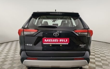 Toyota RAV4, 2025 год, 4 390 000 рублей, 6 фотография