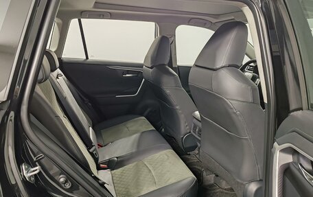 Toyota RAV4, 2025 год, 4 390 000 рублей, 20 фотография