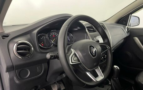 Renault Logan II, 2020 год, 877 000 рублей, 11 фотография