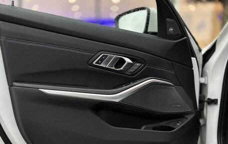 BMW 3 серия, 2019 год, 4 200 000 рублей, 34 фотография