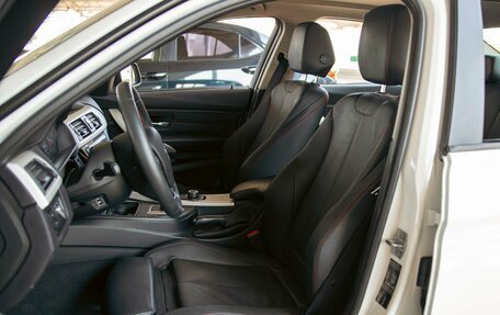 BMW 3 серия, 2017 год, 1 895 000 рублей, 11 фотография