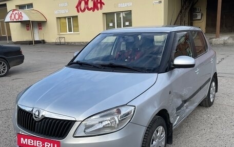 Skoda Fabia II, 2011 год, 390 000 рублей, 3 фотография